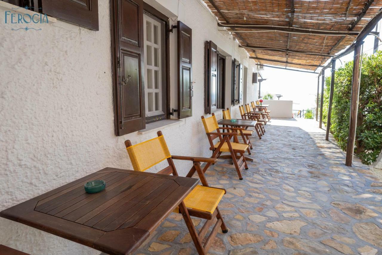 Hotel Ferogia Skyros Esterno foto